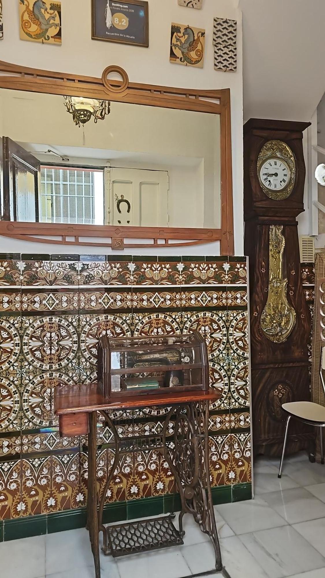 Ferienwohnung Recuerdos De La Abuela Sevilla Exterior foto